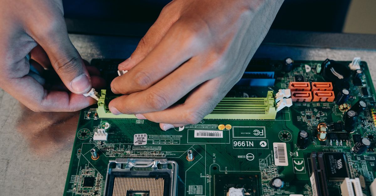 Compatibility Checklist for Laptop Replacement Parts